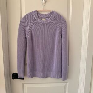 Lavender Crew Neck Sweater with Ribbed Neckline and Fluffy Texture, Size M